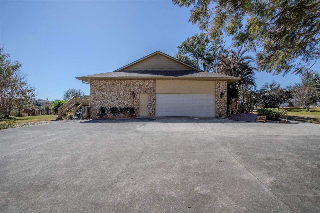 13 Hermosa Drive, Eustis, FL 32726 Photo