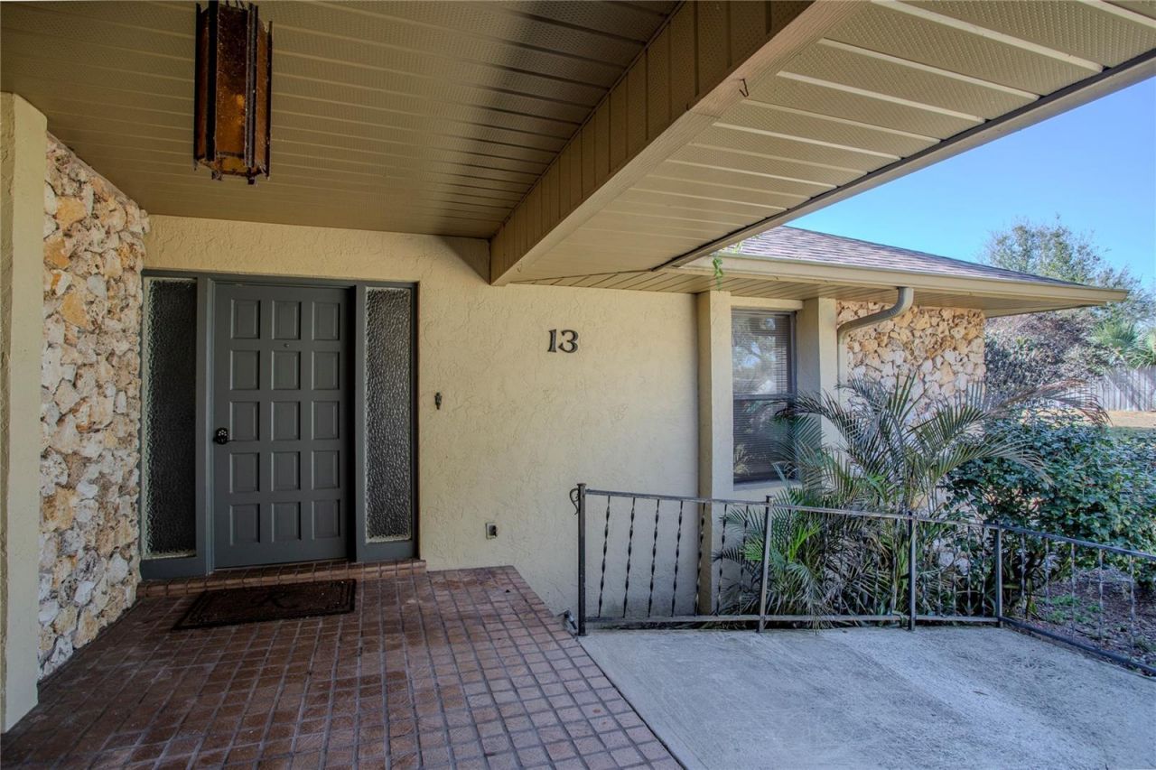 13 Hermosa Drive, Eustis, FL 32726 Photo