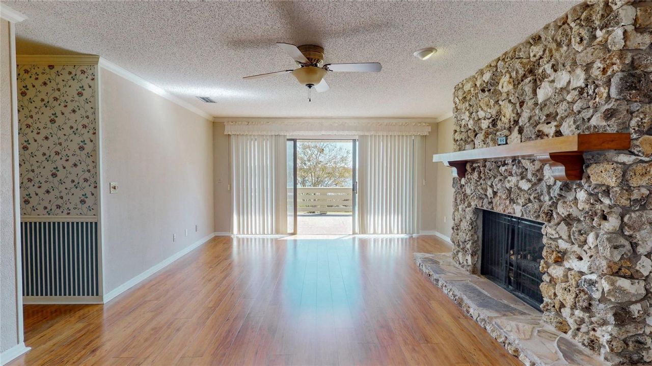 13 Hermosa Drive, Eustis, FL 32726 Photo