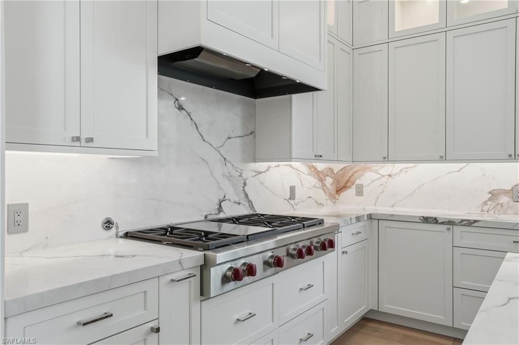 623 Park Shore Dr, Naples, FL 34103 Photo