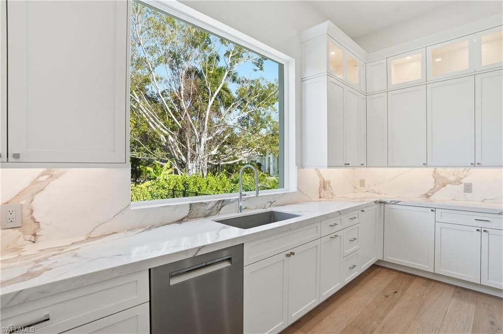 623 Park Shore Dr, Naples, FL 34103 Photo