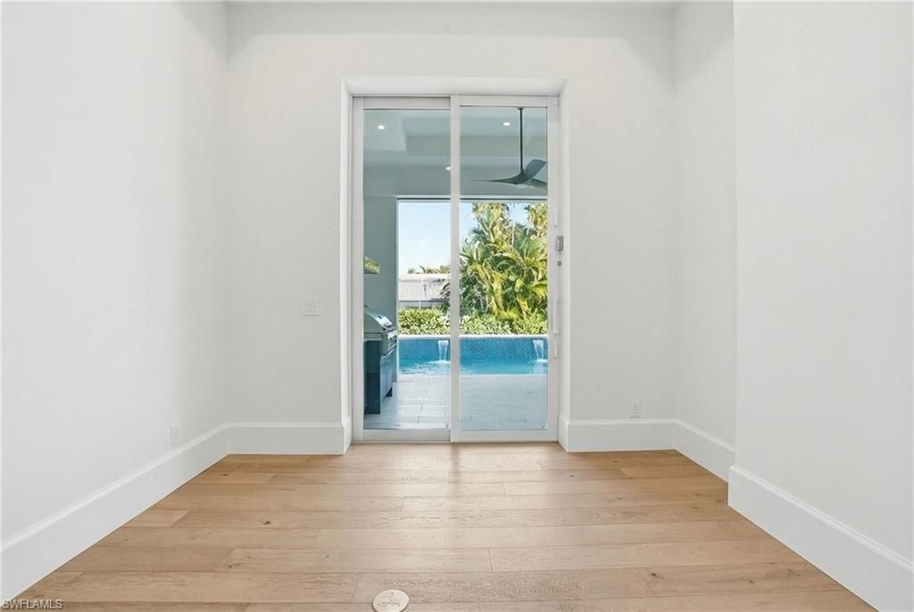 623 Park Shore Dr, Naples, FL 34103 Photo