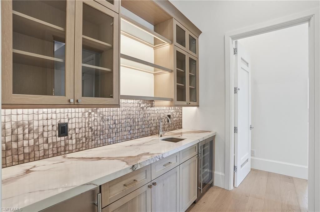 623 Park Shore Dr, Naples, FL 34103 Photo