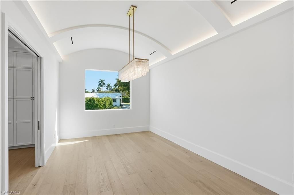 623 Park Shore Dr, Naples, FL 34103 Photo