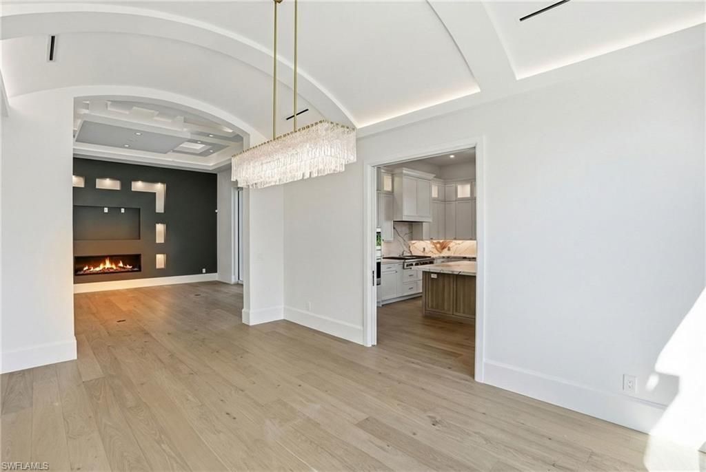 623 Park Shore Dr, Naples, FL 34103 Photo