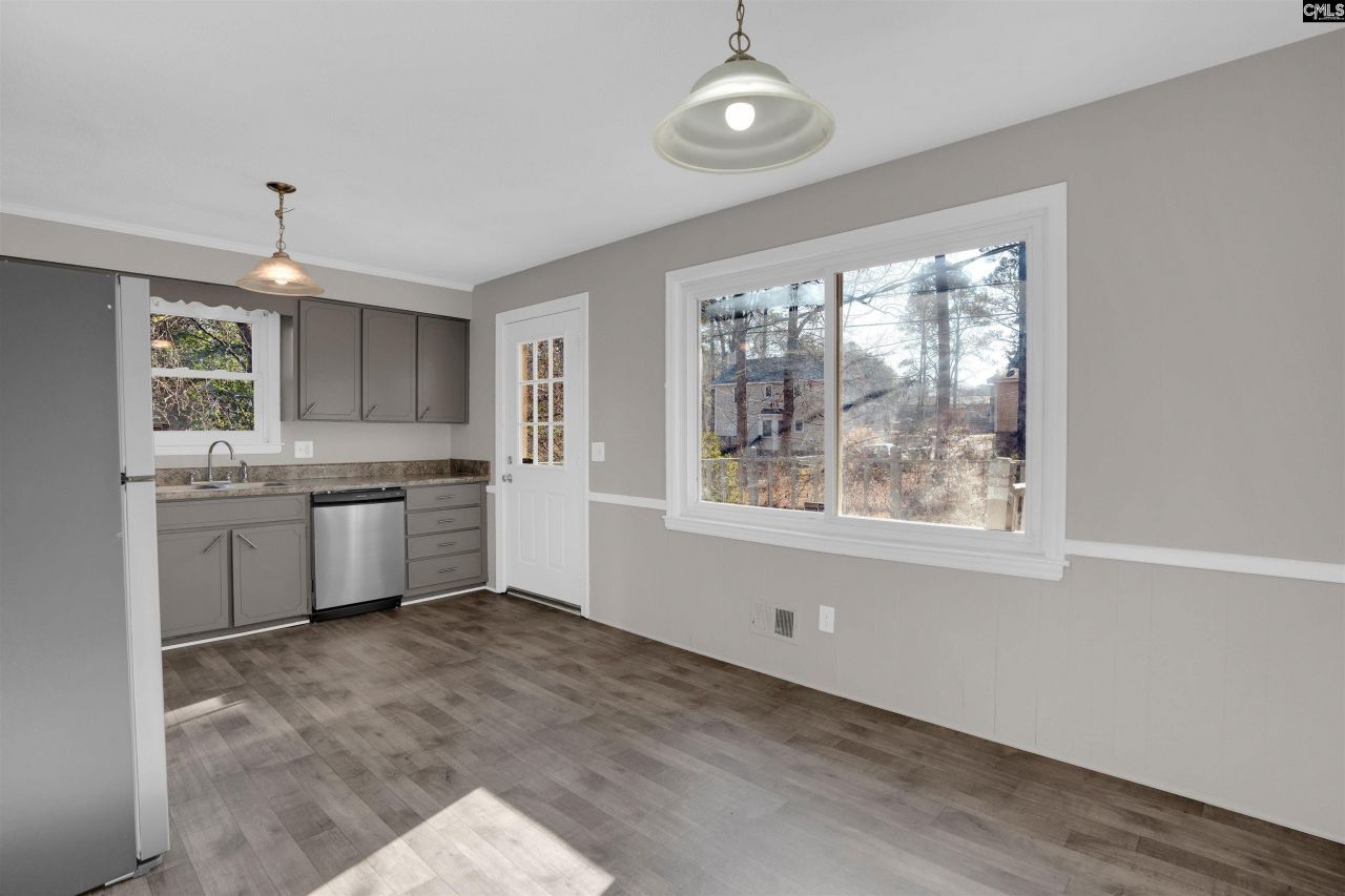 2620 Pleasant Ridge Drive  Photo 7