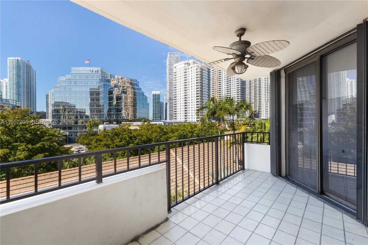 520 W Brickell Key Dr, Unit A619, Miami, FL 33131 Photo