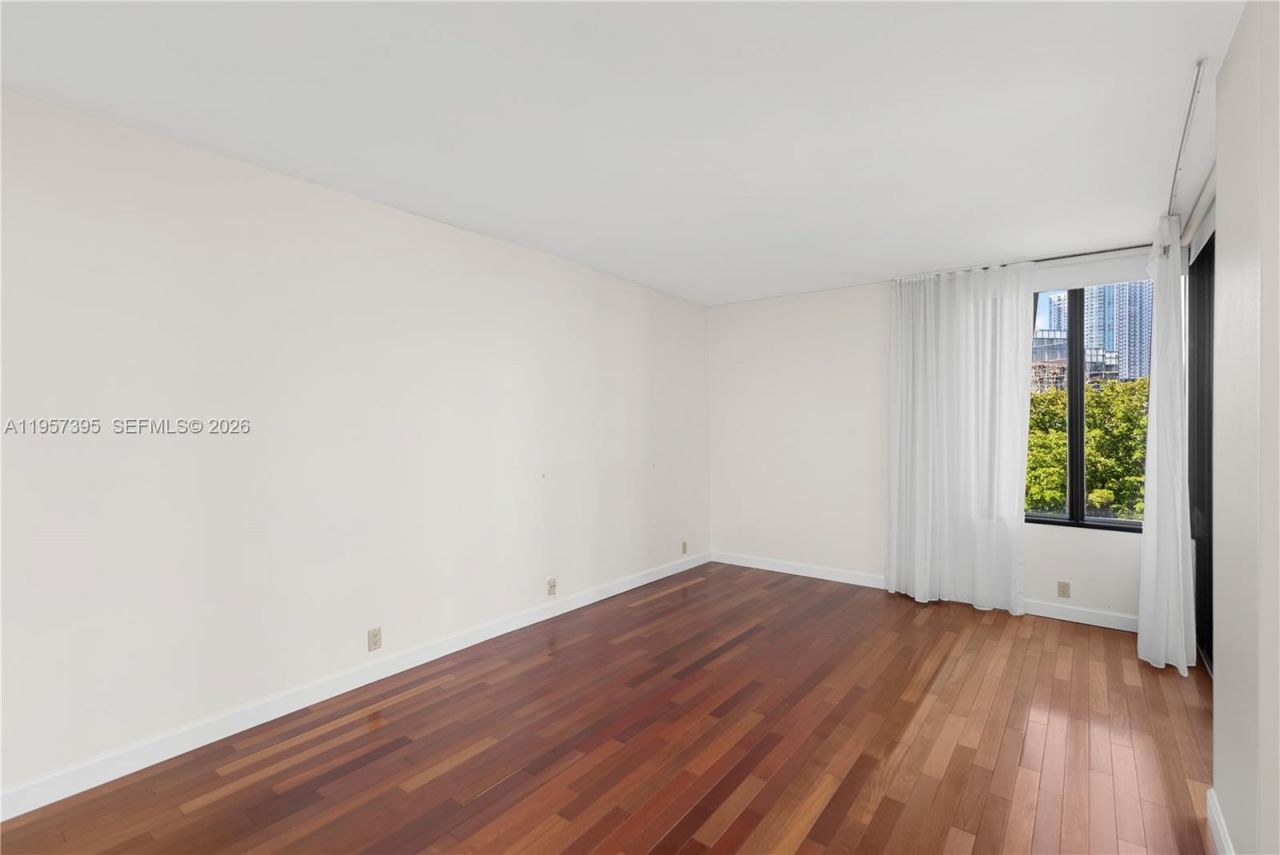 520 W Brickell Key Dr, Unit A619, Miami, FL 33131 Photo