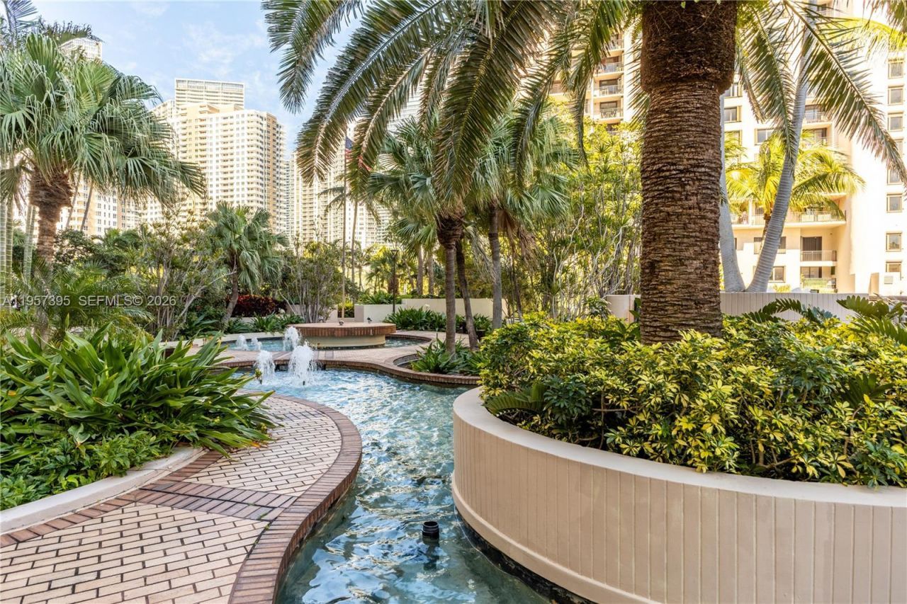 520 W Brickell Key Dr, Unit A619, Miami, FL 33131 Photo