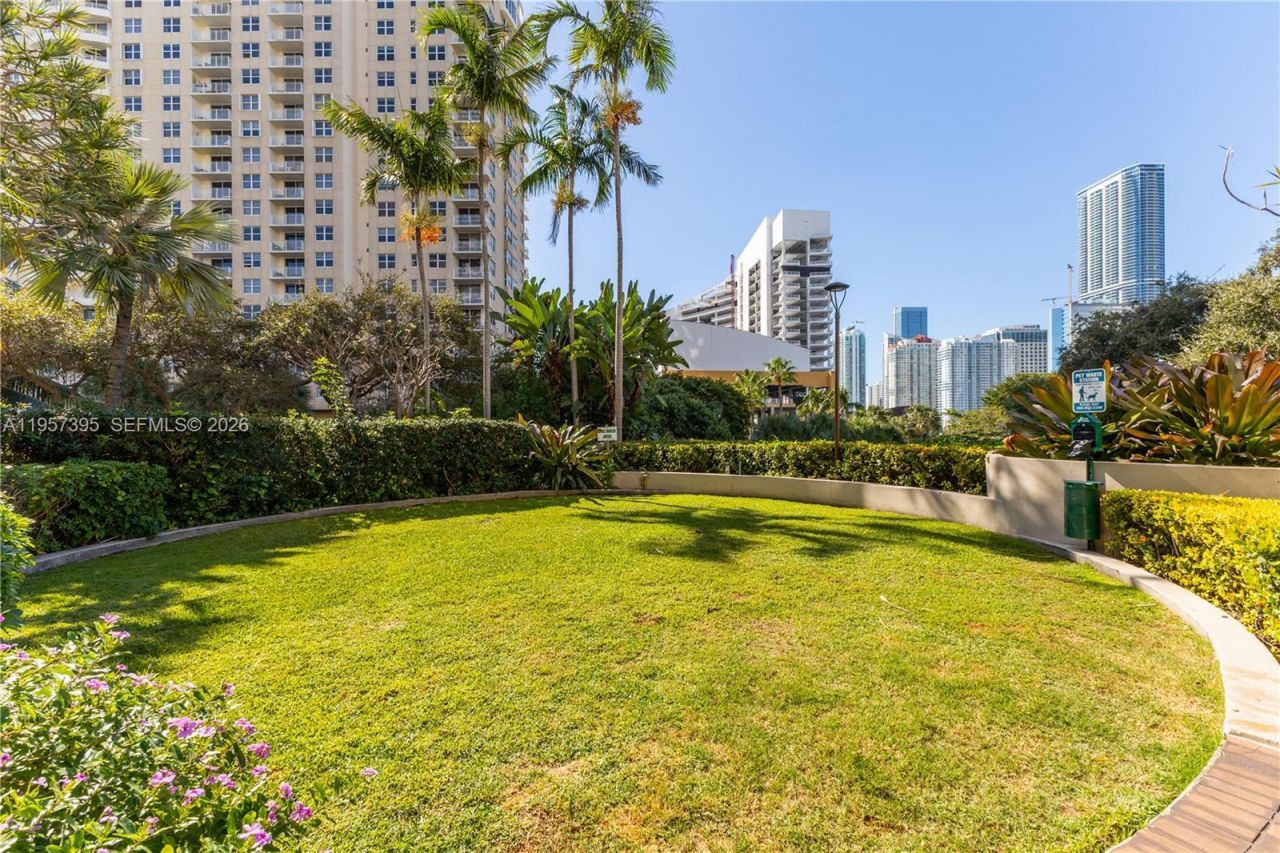 520 W Brickell Key Dr, Unit A619, Miami, FL 33131 Photo