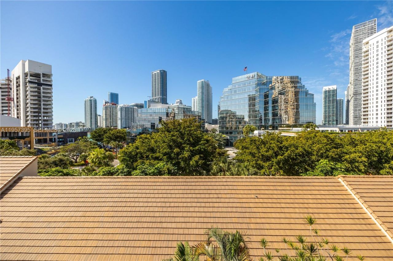 520 W Brickell Key Dr, Unit A619, Miami, FL 33131 Photo