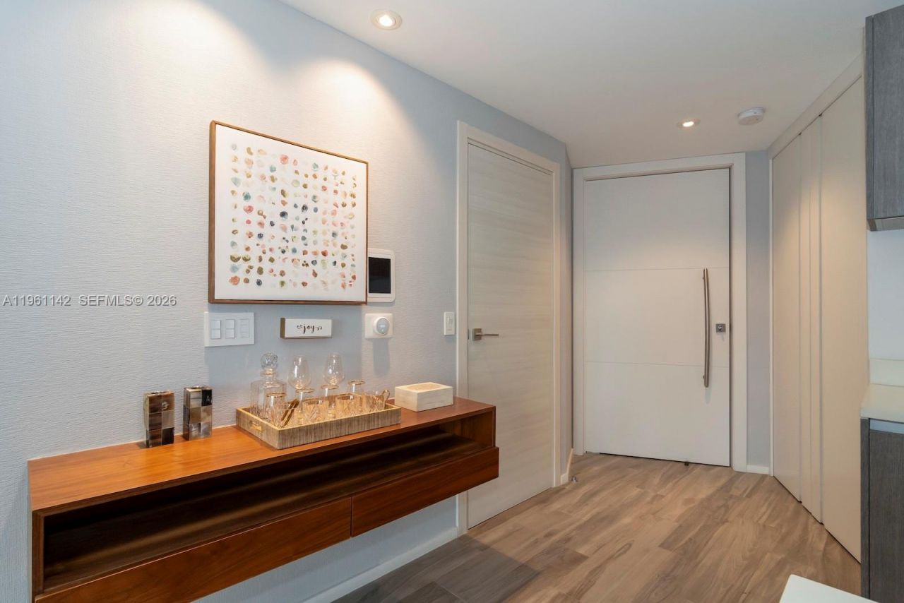 801 S Miami Ave , Unit 3803, Miami, FL 33130 Photo