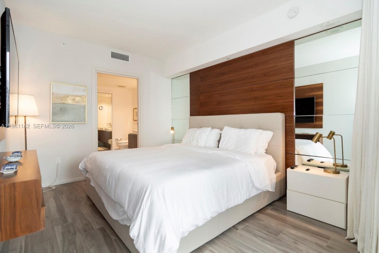 801 S Miami Ave , Unit 3803, Miami, FL 33130 Photo