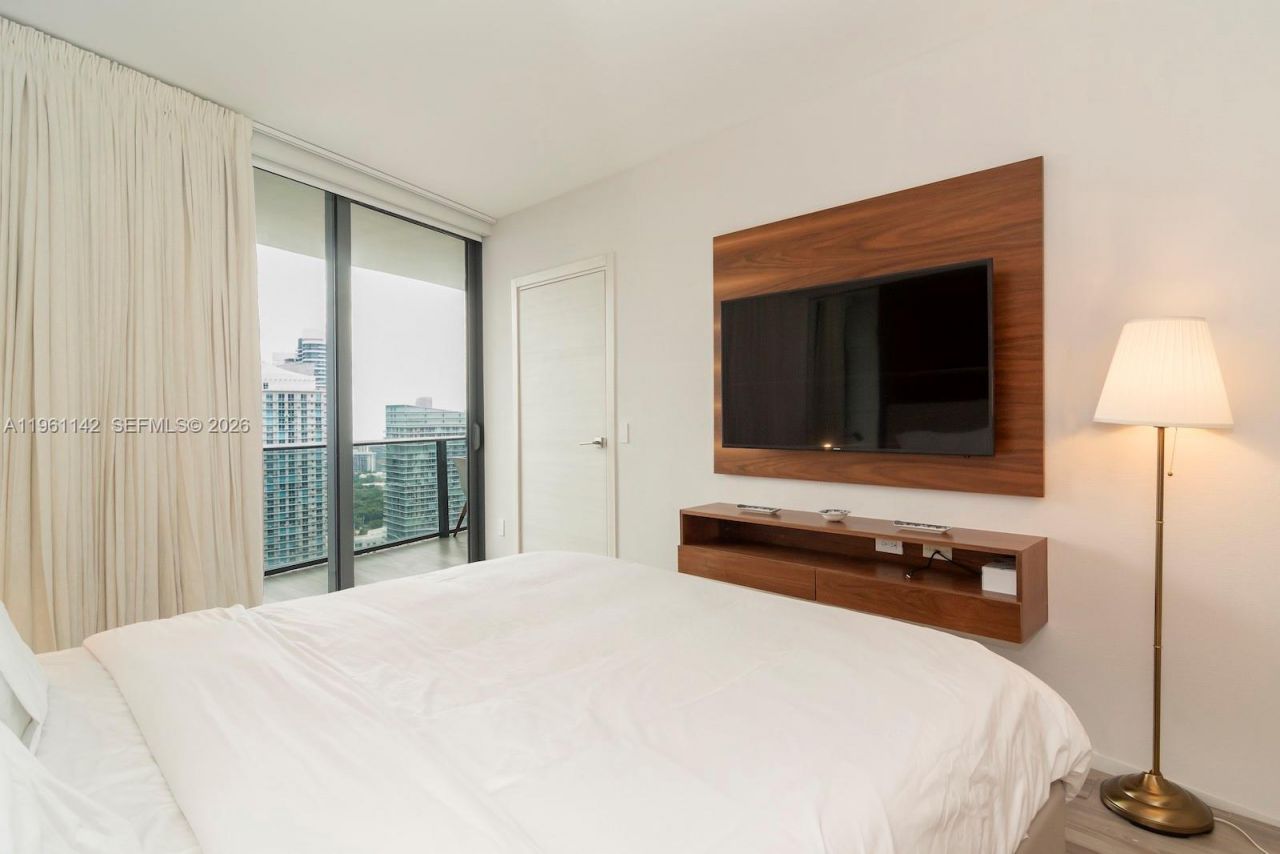 801 S Miami Ave , Unit 3803, Miami, FL 33130 Photo