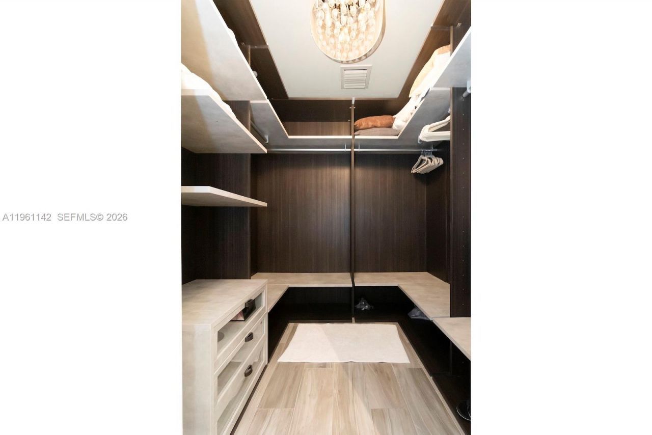 801 S Miami Ave , Unit 3803, Miami, FL 33130 Photo