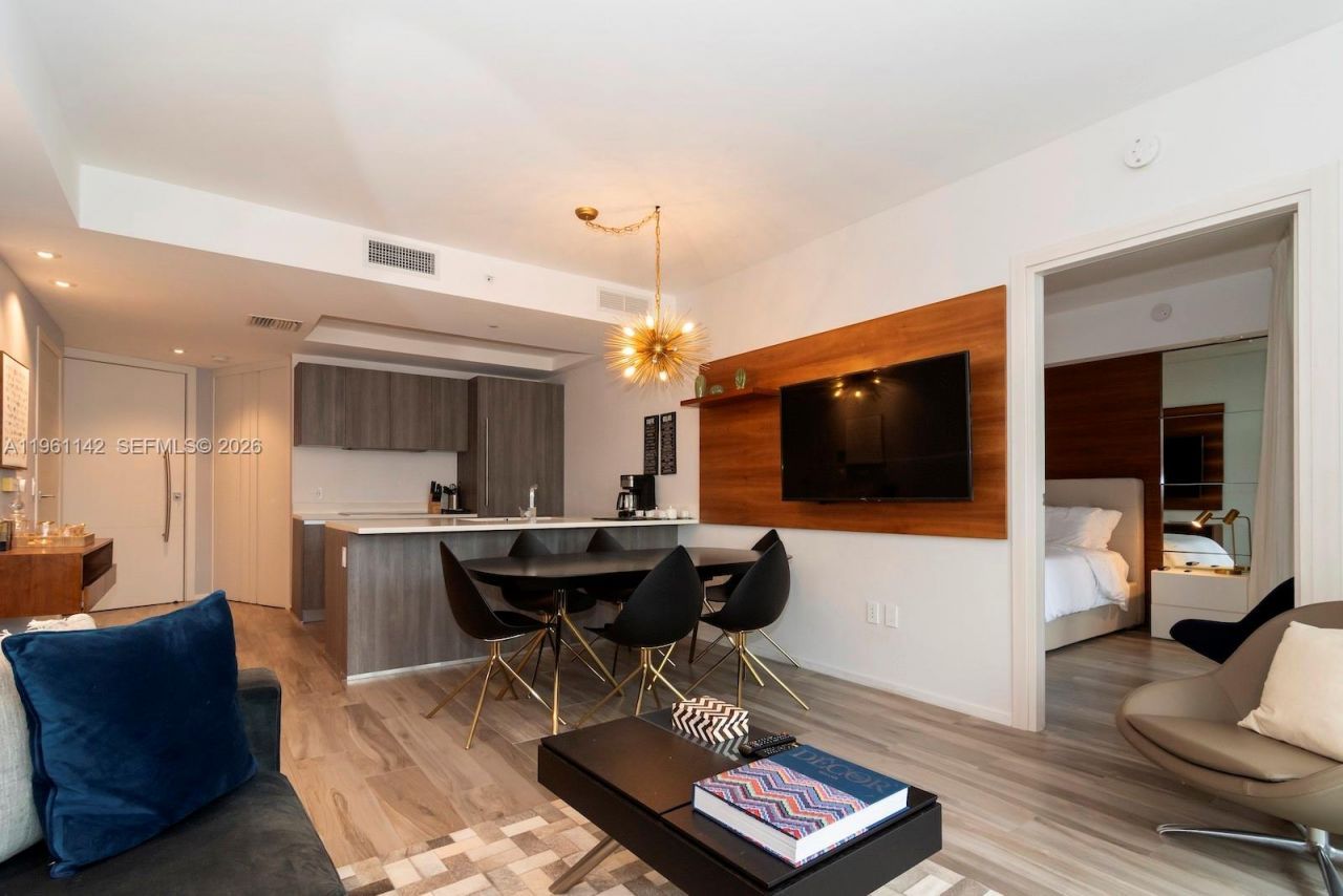 801 S Miami Ave , Unit 3803, Miami, FL 33130 Photo