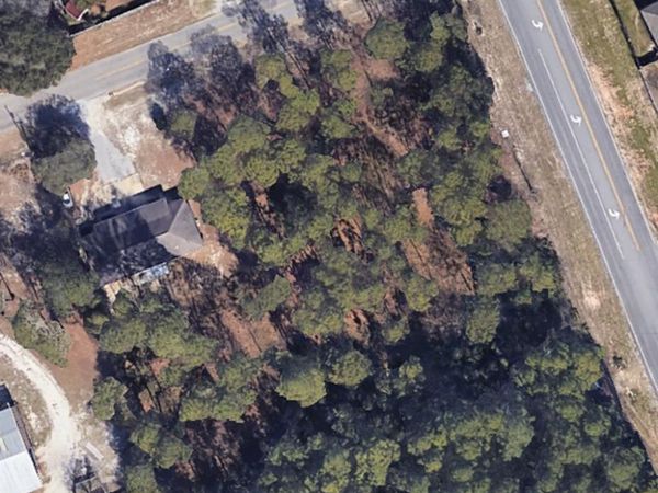 2211 Dog Track Rd, Pensacola, FL 32506