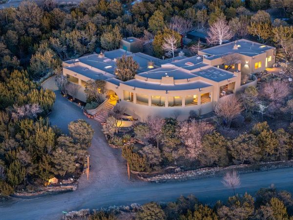 1301 Hummingbird Court, Santa Fe, NM 87501