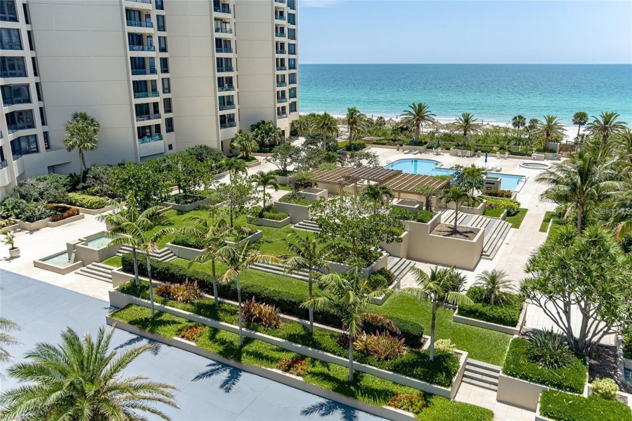 1211 Gulf Of Mexico Drive, Unit 403, Longboat Key, FL 34228 Photo