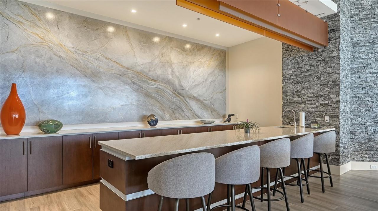 1211 Gulf Of Mexico Drive, Unit 403, Longboat Key, FL 34228 Photo