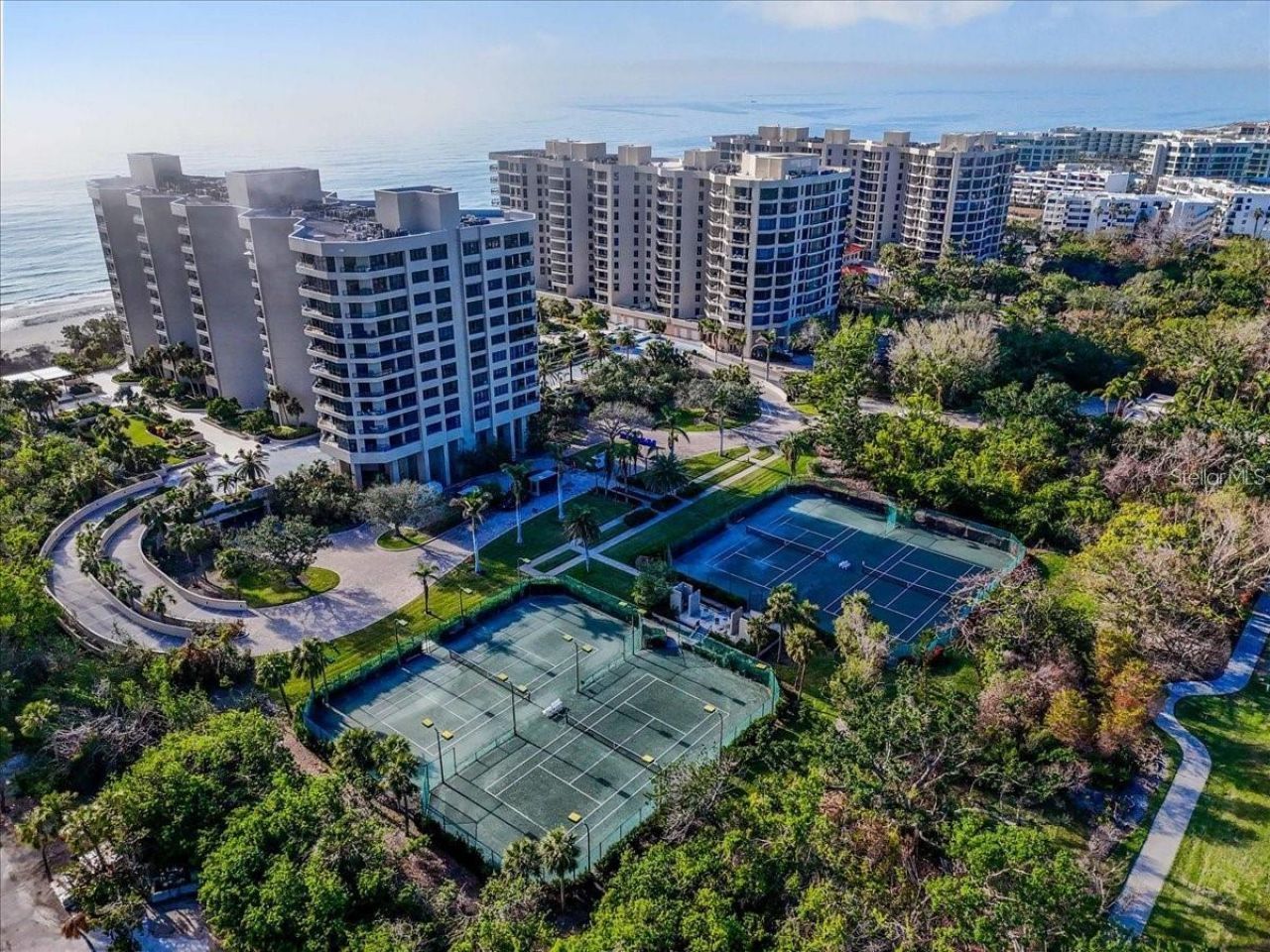 1211 Gulf Of Mexico Drive, Unit 403, Longboat Key, FL 34228 Photo