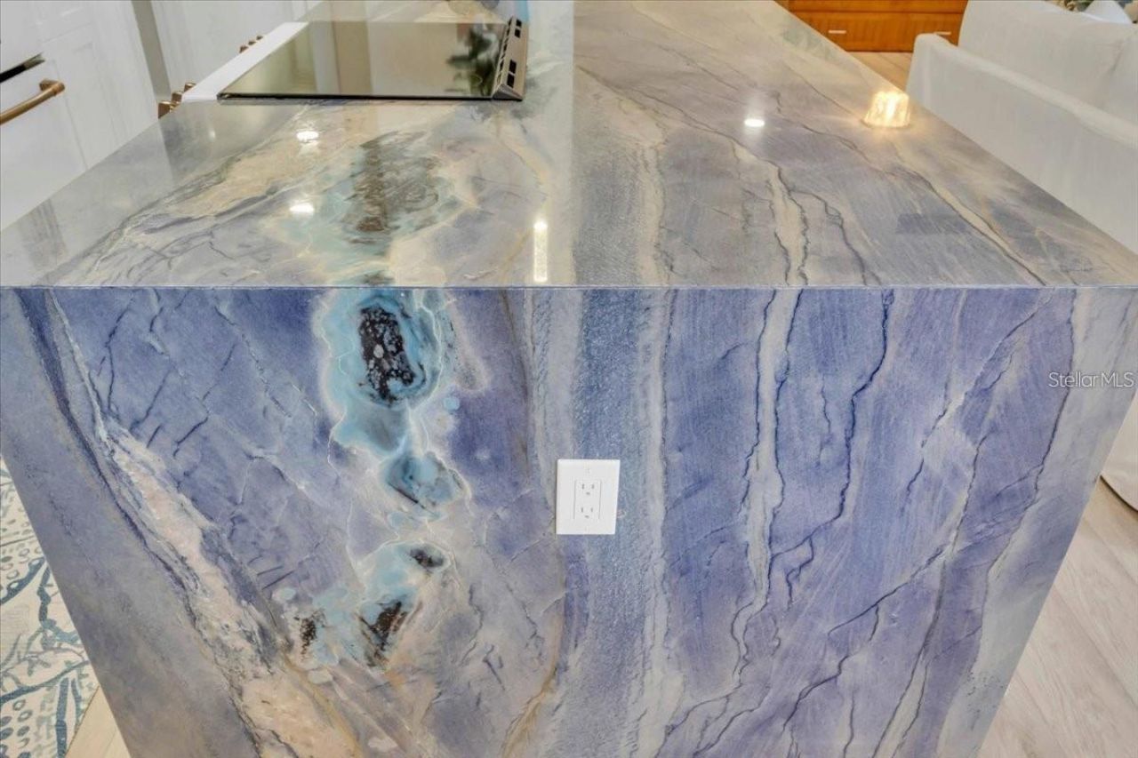 1211 Gulf Of Mexico Drive, Unit 403, Longboat Key, FL 34228 Photo