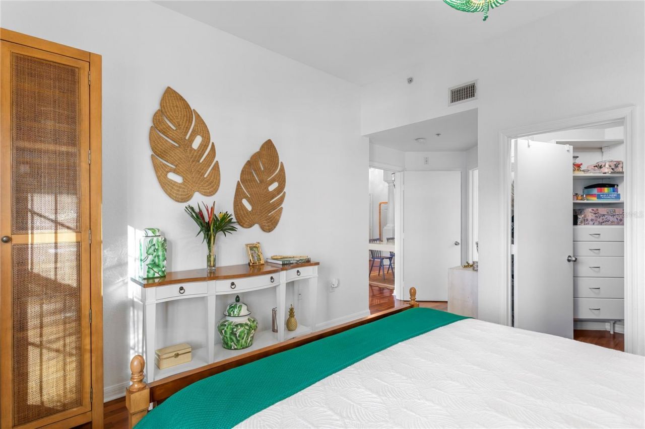 200 4th Avenue S, Unit 401, Saint Petersburg, FL 33701 Photo