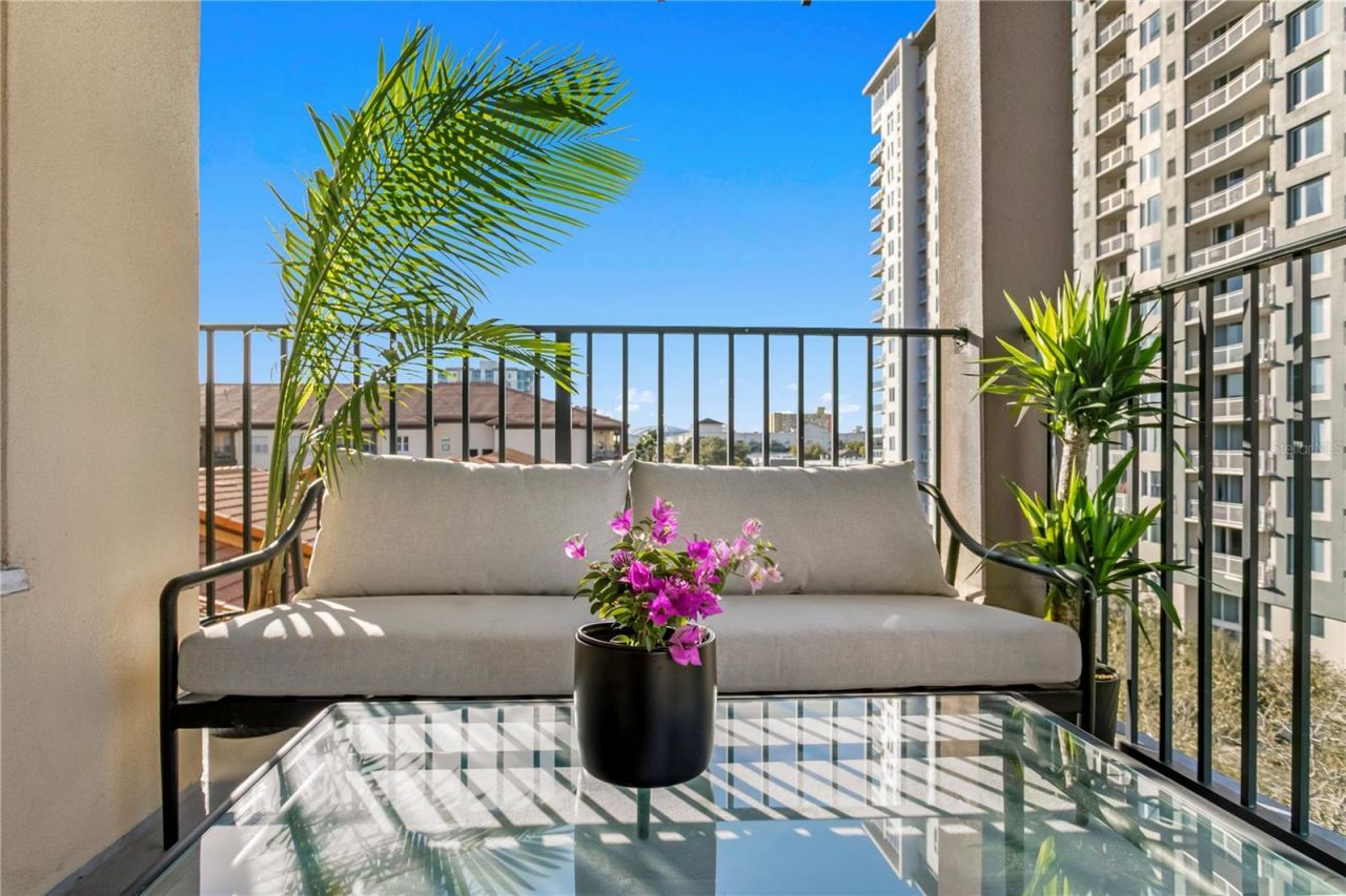 200 4th Avenue S, Unit 401, Saint Petersburg, FL 33701 Photo