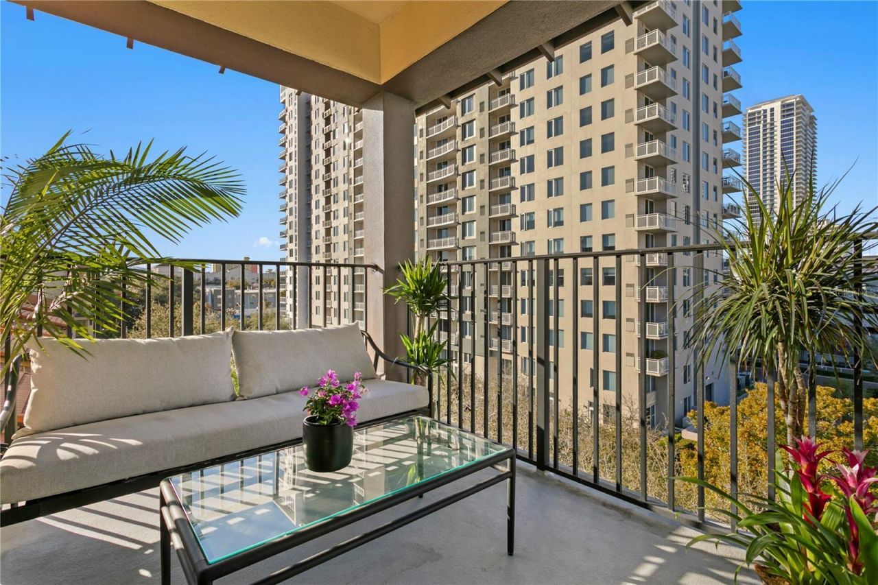 200 4th Avenue S, Unit 401, Saint Petersburg, FL 33701 Photo