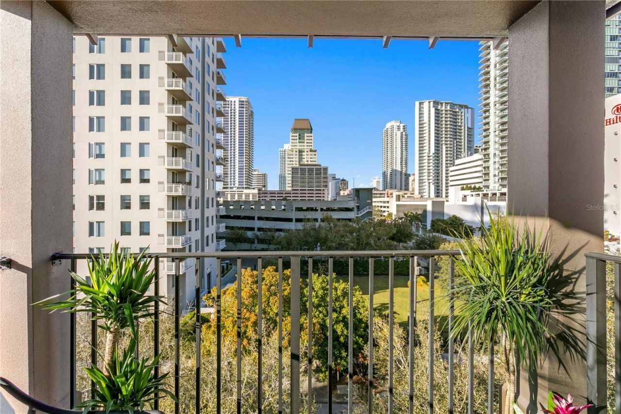 200 4th Avenue S, Unit 401, Saint Petersburg, FL 33701 Photo