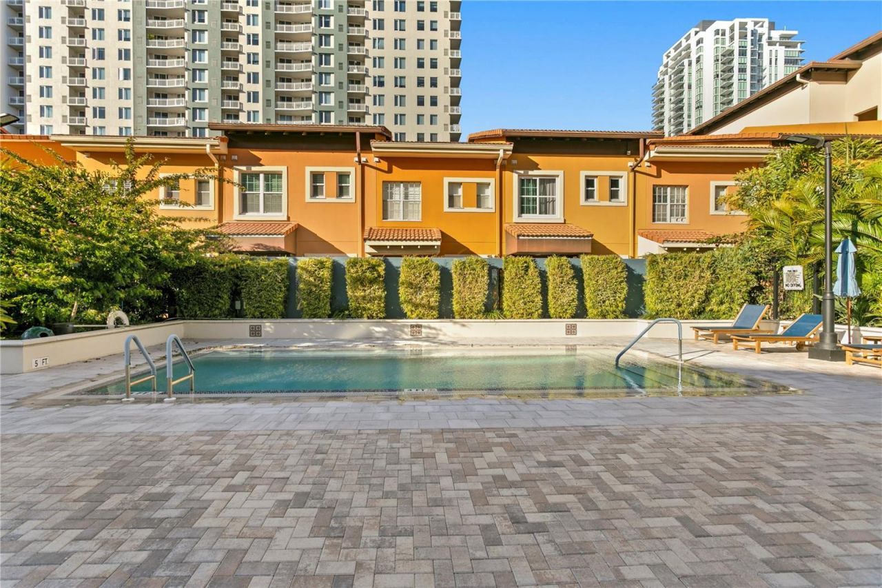 200 4th Avenue S, Unit 401, Saint Petersburg, FL 33701 Photo