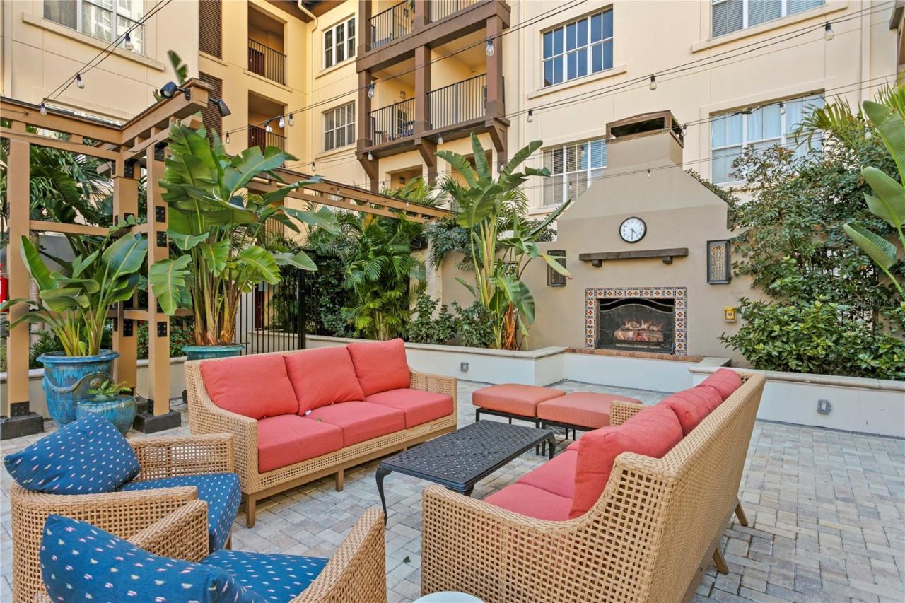 200 4th Avenue S, Unit 401, Saint Petersburg, FL 33701 Photo