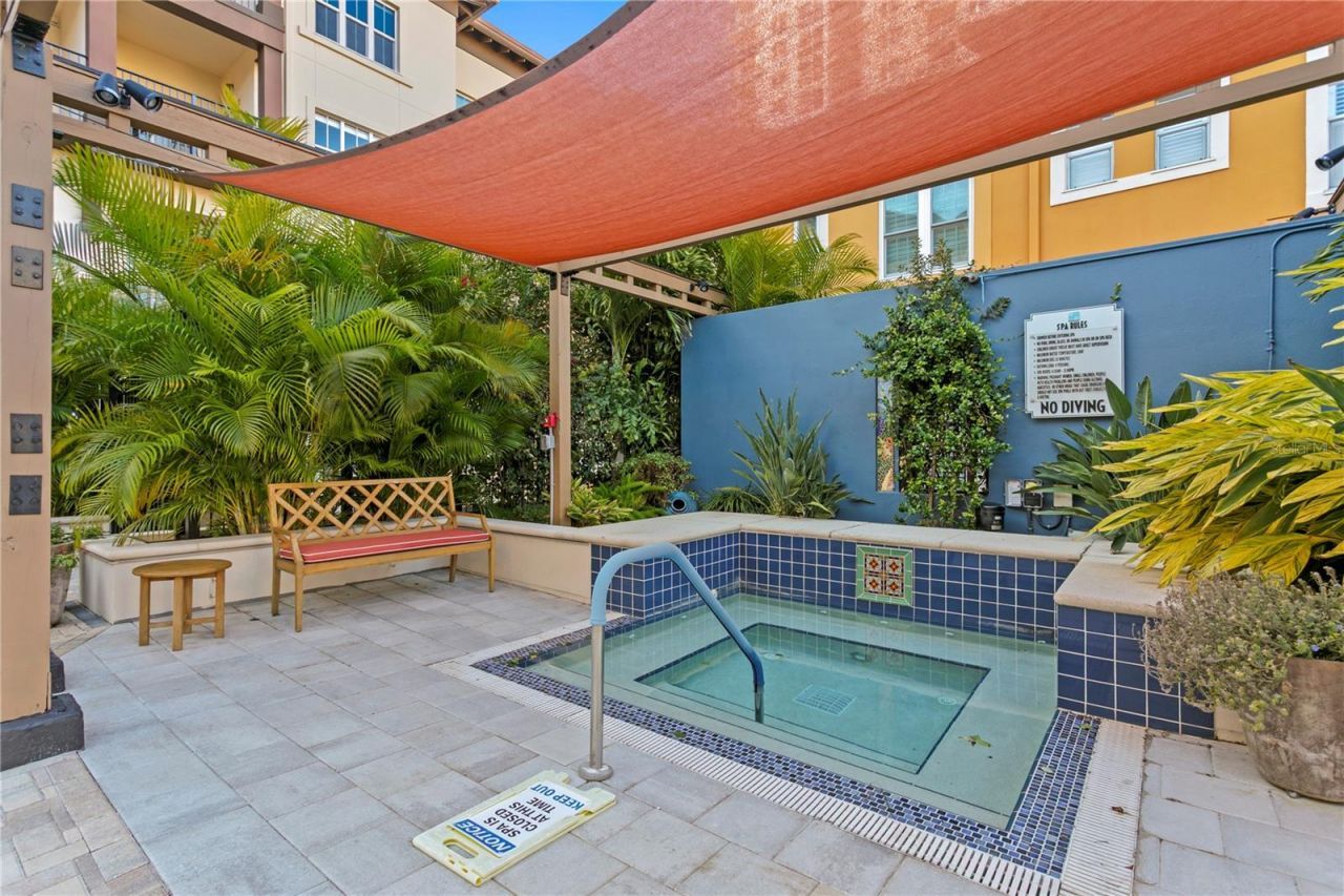 200 4th Avenue S, Unit 401, Saint Petersburg, FL 33701 Photo