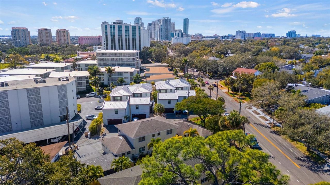 1121 Beach Drive Ne, Saint Petersburg, FL 33701 Photo