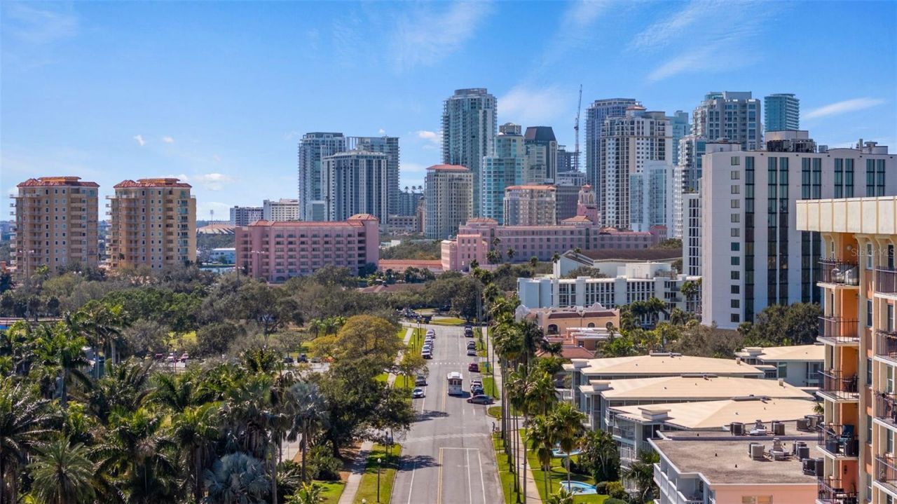 1121 Beach Drive Ne, Saint Petersburg, FL 33701 Photo