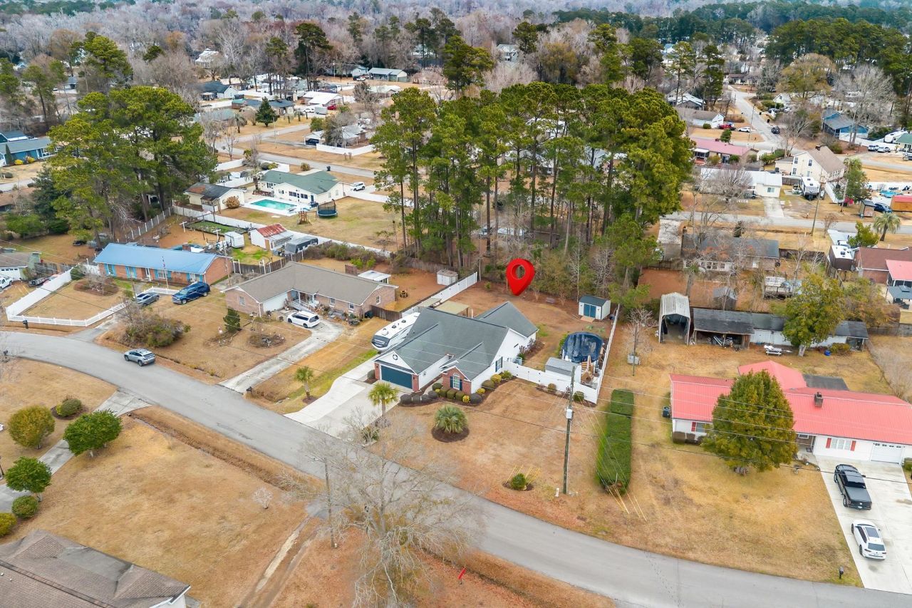 712 Luttie Rd. Photo 2