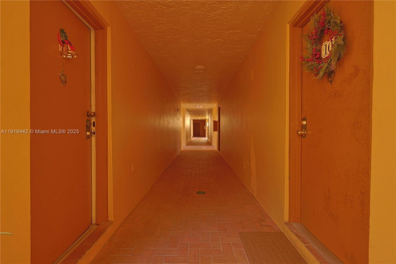 9340 W Flagler St , Unit 104B, Miami, FL 33174 Photo