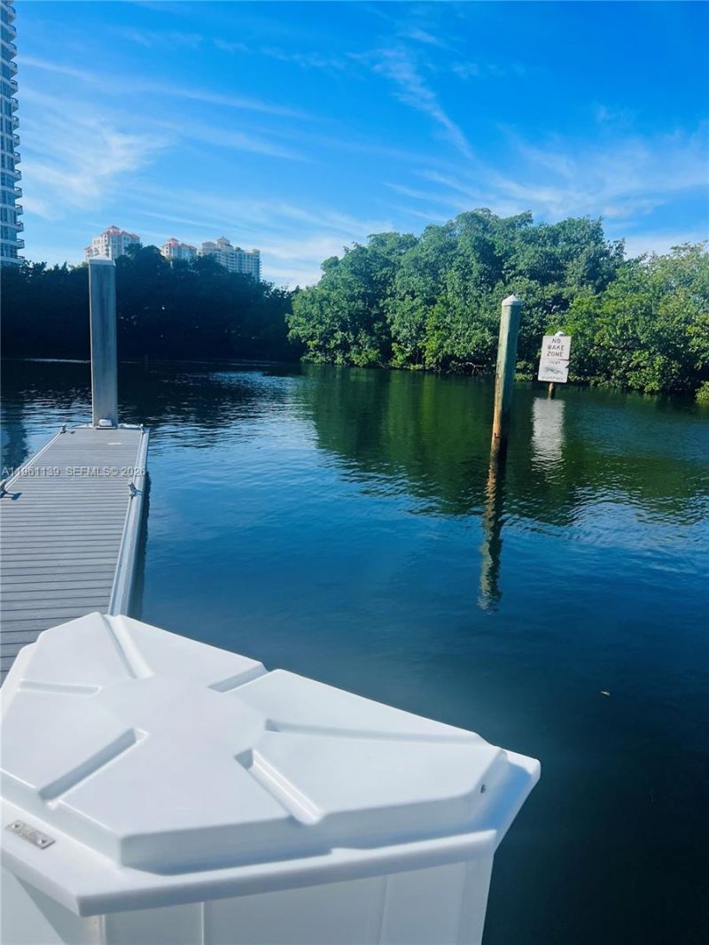 3575 Mystic Pointe Dr, Slip 45, Aventura, FL 33180 Photo