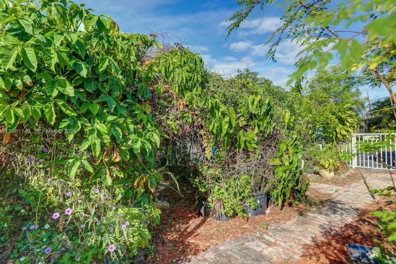 2200 SW 42nd Way , Fort Lauderdale, FL 33317 Photo