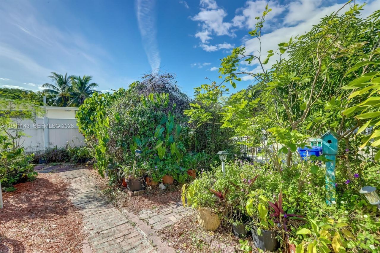 2200 SW 42nd Way , Fort Lauderdale, FL 33317 Photo