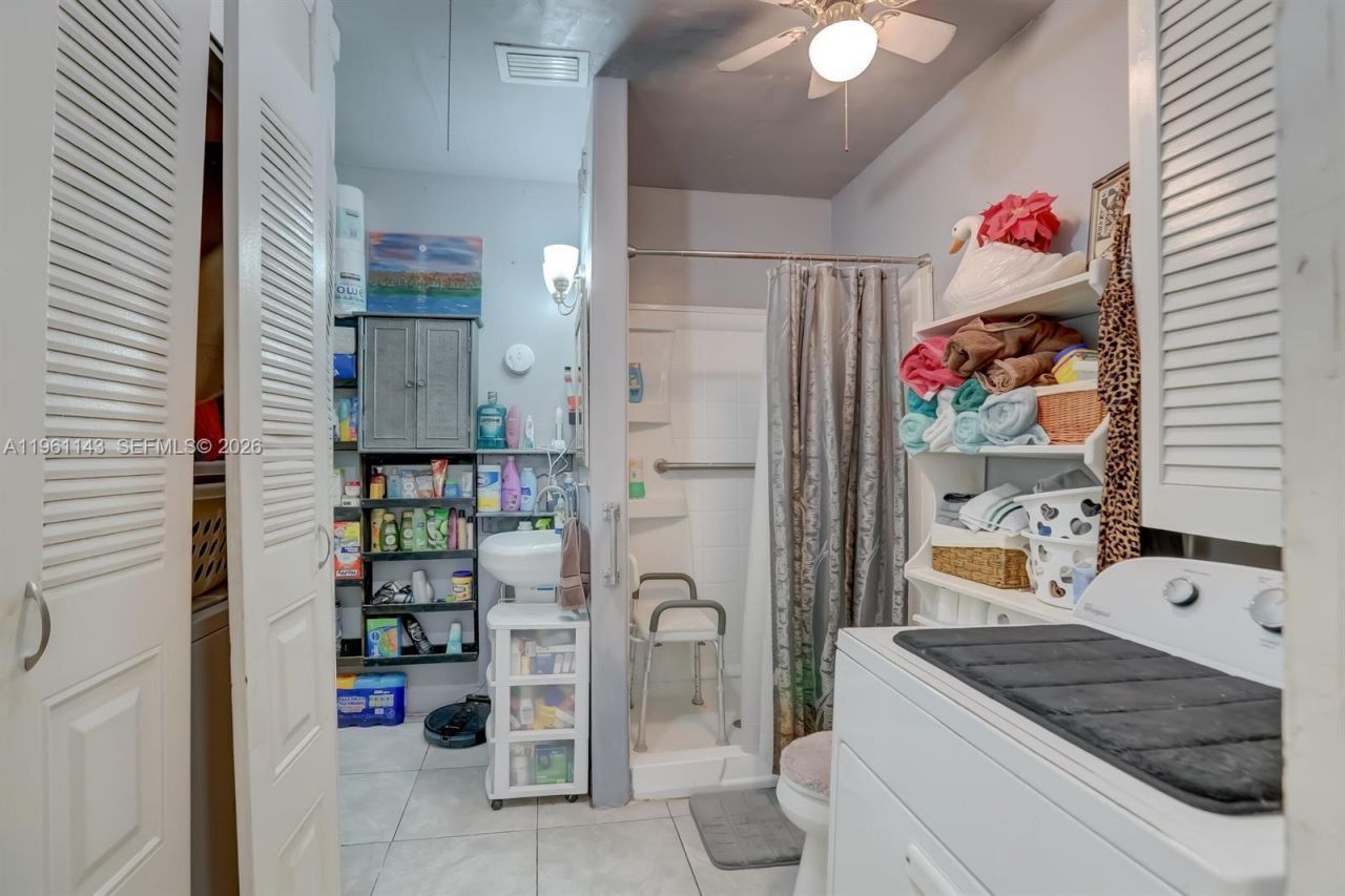 2200 SW 42nd Way , Fort Lauderdale, FL 33317 Photo