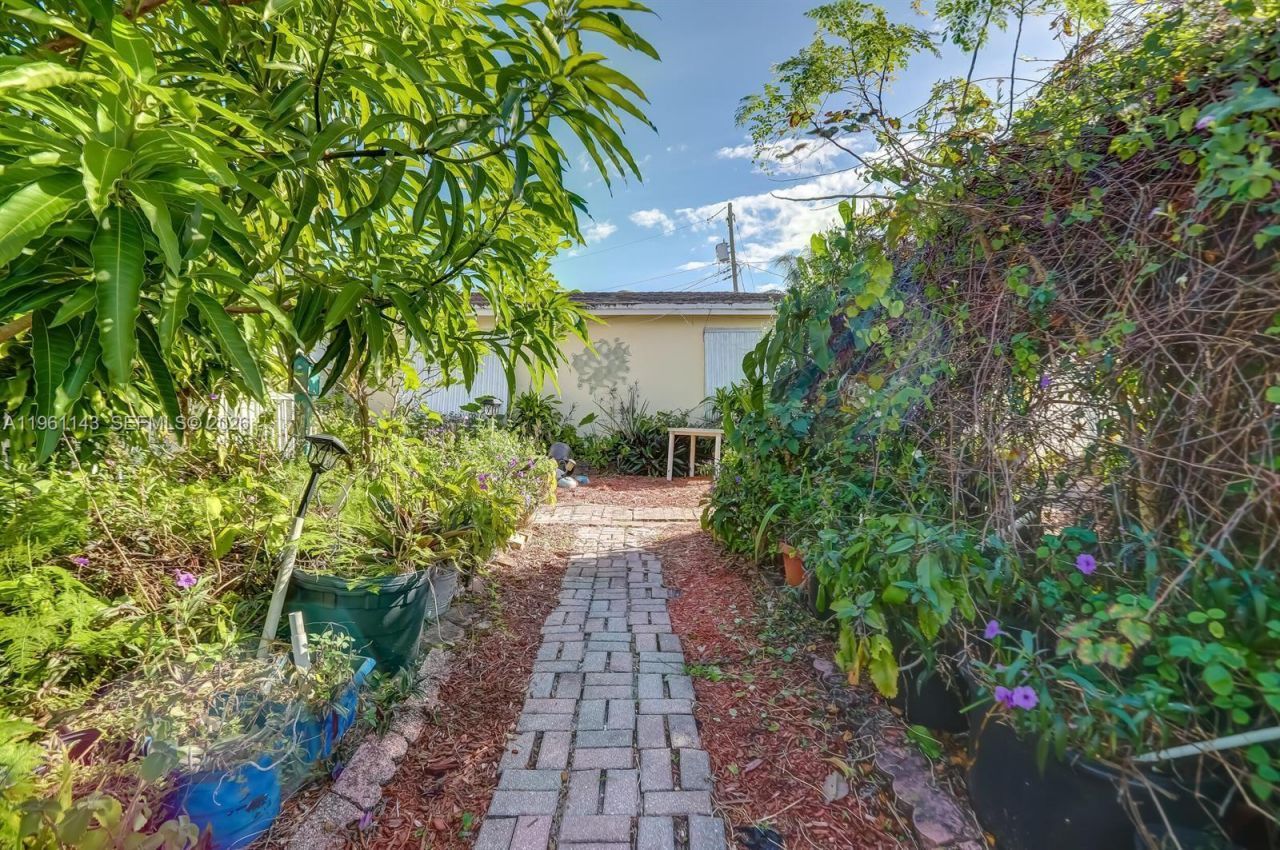 2200 SW 42nd Way , Fort Lauderdale, FL 33317 Photo