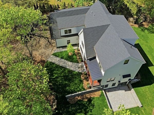 60R Lynnbrook Rd, Lynnfield, MA 01940