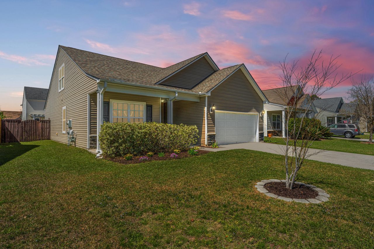 1821 Ground Pine Drive Photo 1