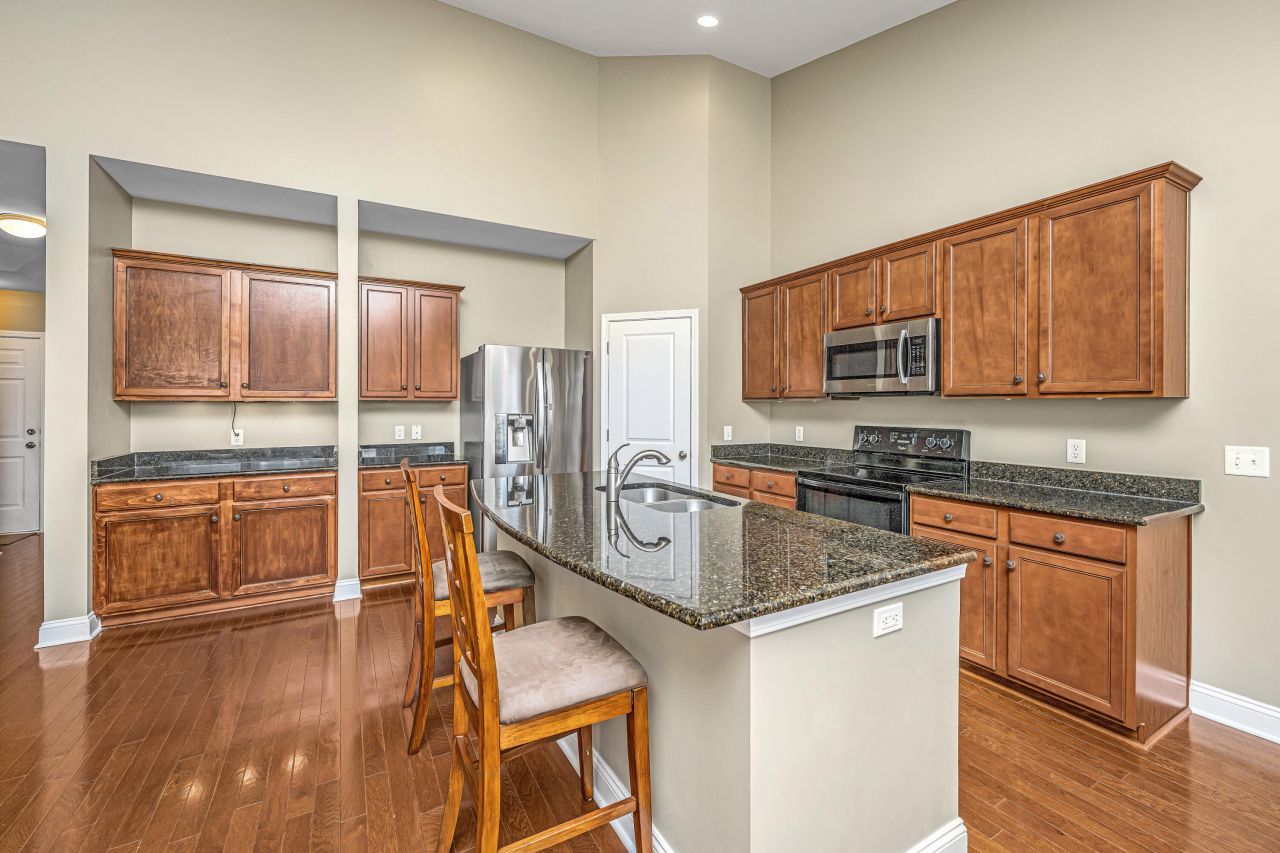 1821 Ground Pine Drive Photo 11