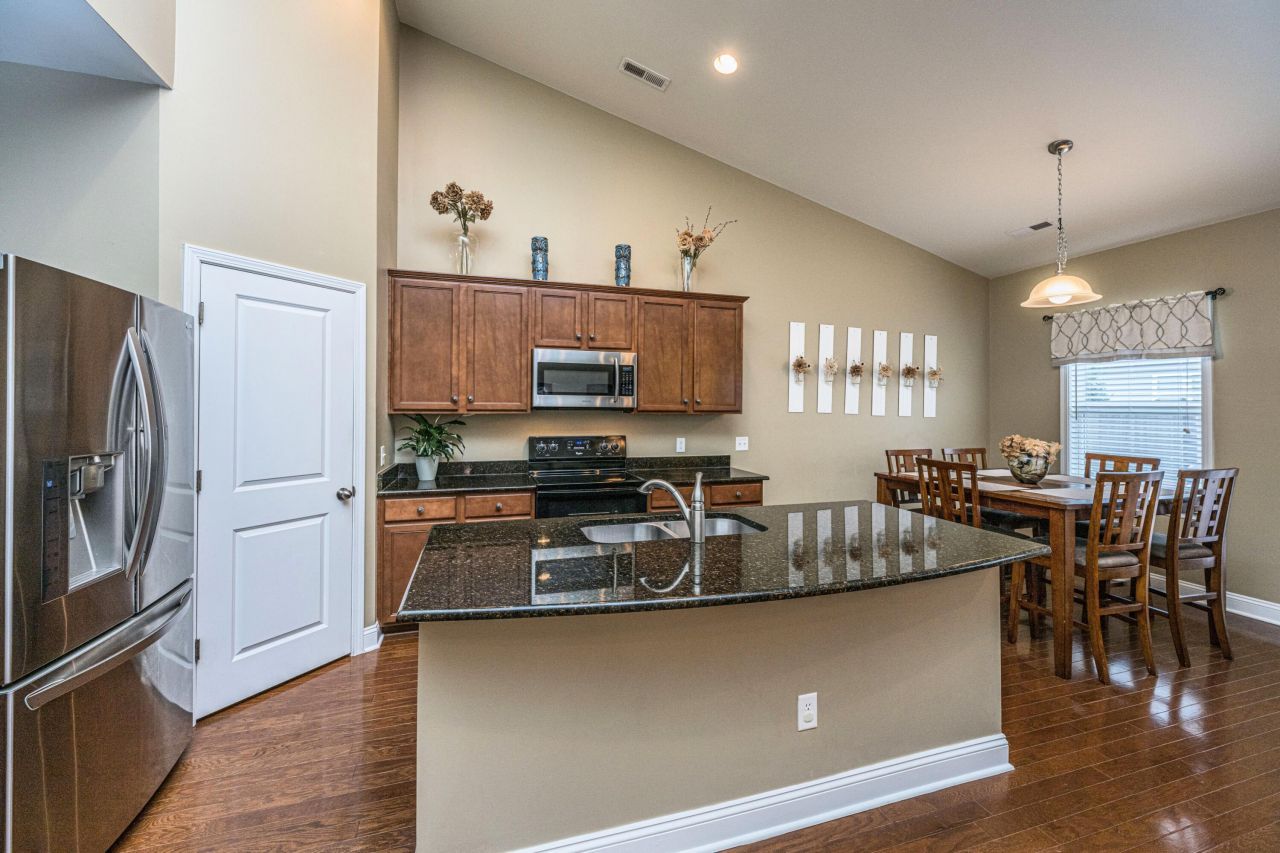 1821 Ground Pine Drive Photo 13