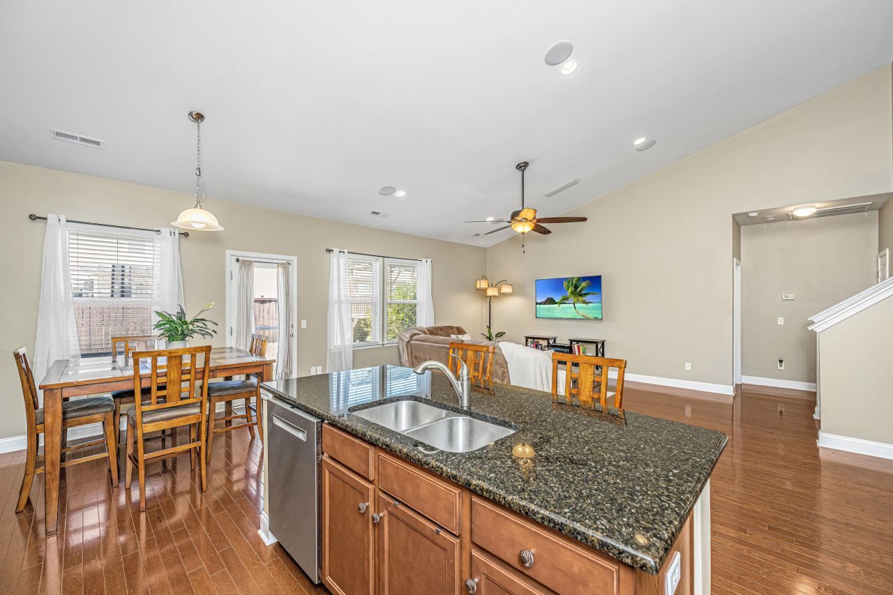 1821 Ground Pine Drive Photo 14