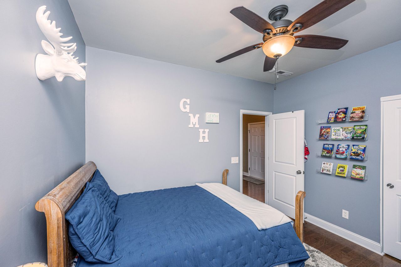 1821 Ground Pine Drive Photo 24