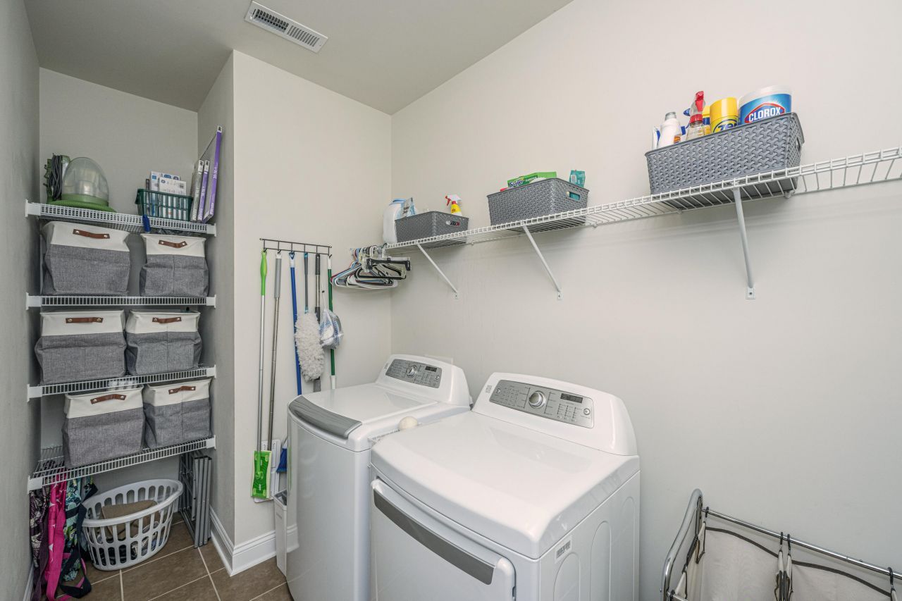 1821 Ground Pine Drive Photo 28