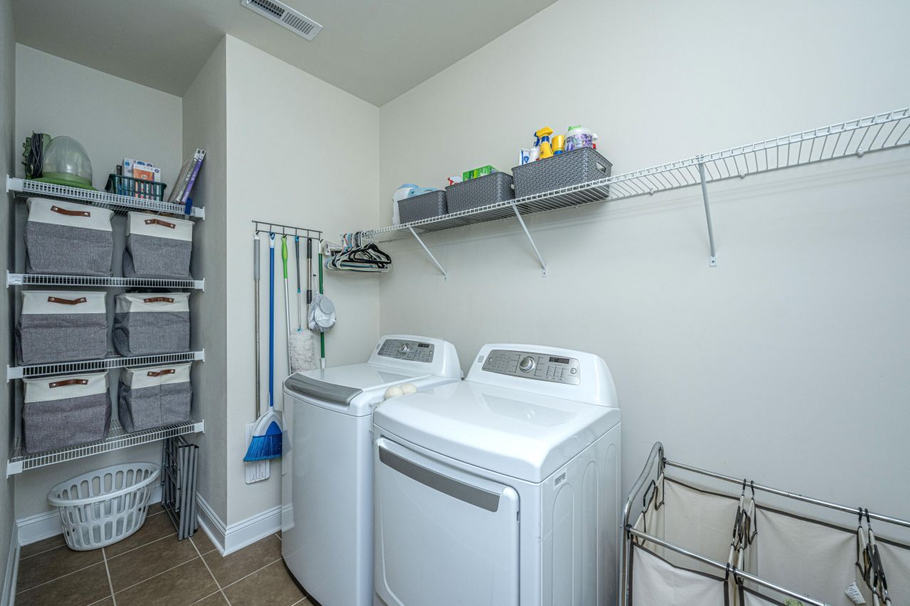 1821 Ground Pine Drive Photo 31